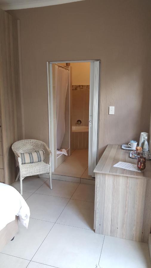 Guest House Frame Ace Bellville Exterior foto